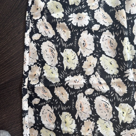 Doen NWOT Elowette Skirt - Noir Fleurs D'Anemone - Picture 2 of 14